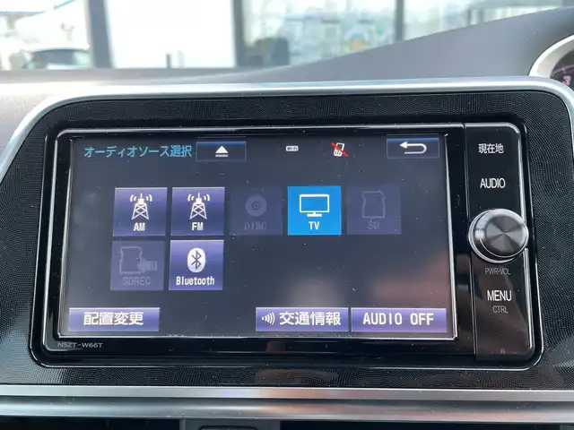 トヨタ シエンタ G クエロ 千葉県 2018(平30)年 1.3万km クールボルドーガラスフレーク 純正7インチナビ/(Bluetooth/TV/CD/DVD/FM/AM）/バックカメラ/トヨタセーフティーセンス/コーナーセンサー/純正フロアマット/衝突被害軽減システム/車線逸脱警報/クルーズコントロール/ハーフレザーシート/両側パワースライドドア/横滑り防止装置/ETC2.0/ドライブレコーダー/アイドリングストップ/LEDヘッドライト/フォグランプ/オートライト/ウィンカーミラー/電動格納ミラー/純正15インチAW/プッシュスタート/スマートキー/ドアバイザー