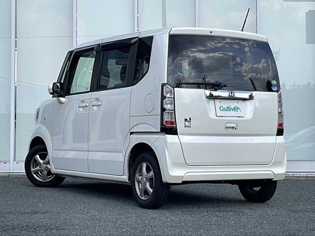 ホンダ Ｎ ＢＯＸ G 福岡県 2013(平25)年 8.1万km プレミアムホワイトパール 純正オーディオ（WX-128CU）/（AM/FM/CD）/ワンオーナー/社外13インチアルミホイール/横滑り防止装置/アイドリングストップ/両側スライドドア/スマートキー/プッシュスタート/純正フロアマット/ドアバイザー/電動格納ミラー/ヘッドライトレベライザー/Wエアバッグ