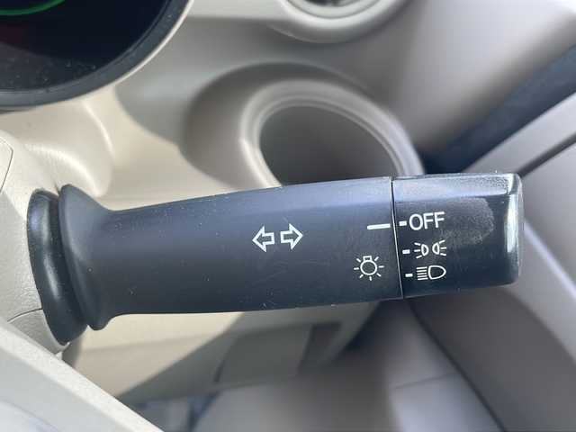 ホンダ Ｎ ＢＯＸ G 福岡県 2013(平25)年 8.1万km プレミアムホワイトパール 純正オーディオ（WX-128CU）/（AM/FM/CD）/ワンオーナー/社外13インチアルミホイール/横滑り防止装置/アイドリングストップ/両側スライドドア/スマートキー/プッシュスタート/純正フロアマット/ドアバイザー/電動格納ミラー/ヘッドライトレベライザー/Wエアバッグ