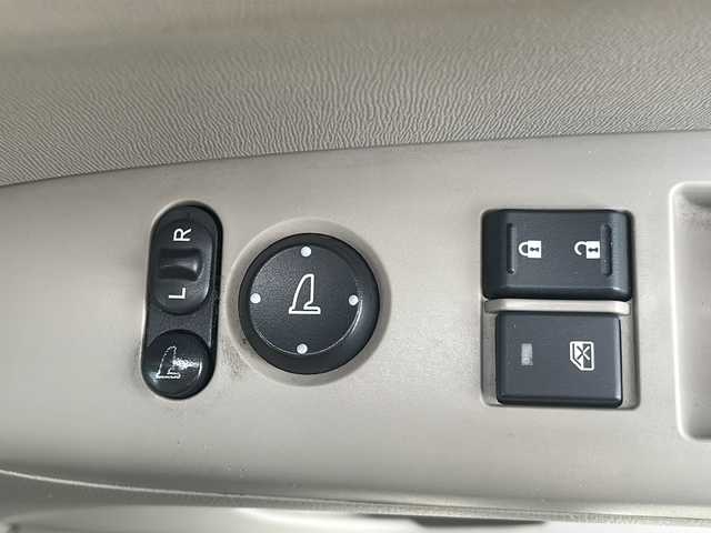 ホンダ Ｎ ＢＯＸ G 福岡県 2013(平25)年 8.1万km プレミアムホワイトパール 純正オーディオ（WX-128CU）/（AM/FM/CD）/ワンオーナー/社外13インチアルミホイール/横滑り防止装置/アイドリングストップ/両側スライドドア/スマートキー/プッシュスタート/純正フロアマット/ドアバイザー/電動格納ミラー/ヘッドライトレベライザー/Wエアバッグ