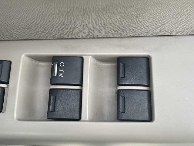 ホンダ Ｎ ＢＯＸ G 福岡県 2013(平25)年 8.1万km プレミアムホワイトパール 純正オーディオ（WX-128CU）/（AM/FM/CD）/ワンオーナー/社外13インチアルミホイール/横滑り防止装置/アイドリングストップ/両側スライドドア/スマートキー/プッシュスタート/純正フロアマット/ドアバイザー/電動格納ミラー/ヘッドライトレベライザー/Wエアバッグ