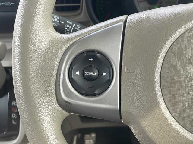 ホンダ Ｎ ＢＯＸ G 福岡県 2013(平25)年 8.1万km プレミアムホワイトパール 純正オーディオ（WX-128CU）/（AM/FM/CD）/ワンオーナー/社外13インチアルミホイール/横滑り防止装置/アイドリングストップ/両側スライドドア/スマートキー/プッシュスタート/純正フロアマット/ドアバイザー/電動格納ミラー/ヘッドライトレベライザー/Wエアバッグ