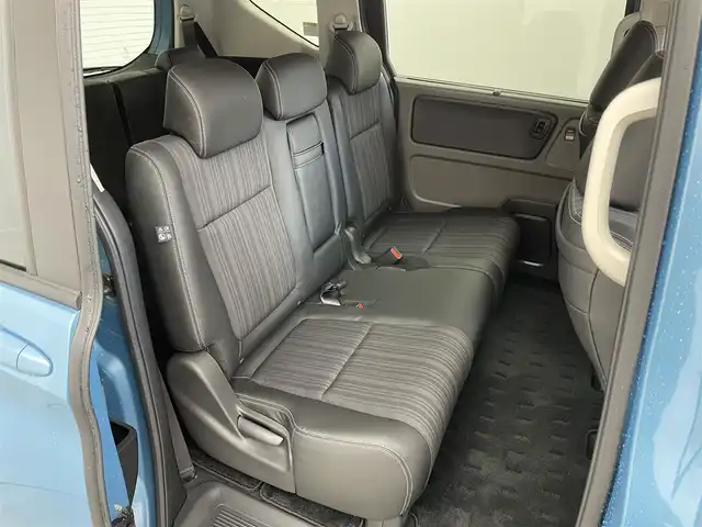 ホンダ フリード ハイブリット G ホンダセンシング 埼玉県 2017(平29)年 3.1万km ブルーホライゾンM 純正SDナビ【VXM-185VFNi】/(DVD/フルセグTV/Bluetooth/USB/MSV)/バックカメラ/両側パワースライドドア/ハーフレザーシート/ホンダセンシング/・CMBS（衝突軽減ブレーキ）/・歩行者事故低減ステアリング/・アダプティブクルーズコントロール/・LKAS（車線維持支援システム）/・路外逸脱抑制機能/・誤発進抑制機能/・先行車発進お知らせ機能/・標識認識機能/純正15インチアルミホイール/LEDヘッドライト/スマートキー/ビルトインETC/前方ドライブレコーダー/横滑り防止機能/カーテンエアバック