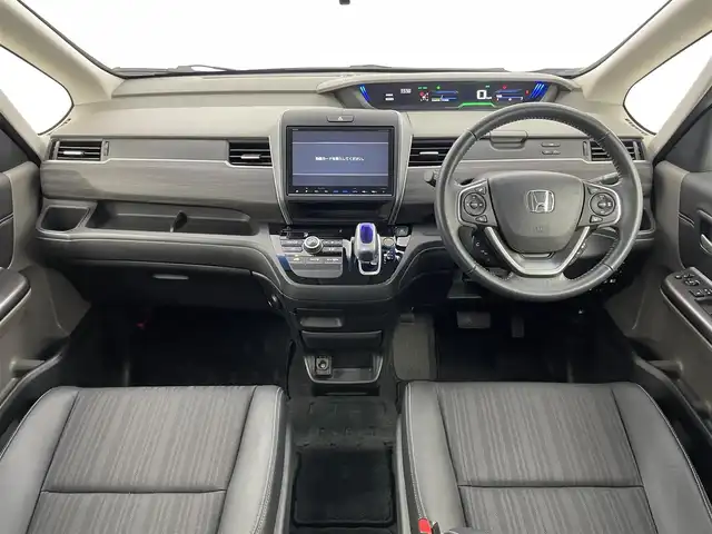 ホンダ フリード ハイブリット G ホンダセンシング 埼玉県 2017(平29)年 3.1万km ブルーホライゾンM 純正SDナビ【VXM-185VFNi】/(DVD/フルセグTV/Bluetooth/USB/MSV)/バックカメラ/両側パワースライドドア/ハーフレザーシート/ホンダセンシング/・CMBS（衝突軽減ブレーキ）/・歩行者事故低減ステアリング/・アダプティブクルーズコントロール/・LKAS（車線維持支援システム）/・路外逸脱抑制機能/・誤発進抑制機能/・先行車発進お知らせ機能/・標識認識機能/純正15インチアルミホイール/LEDヘッドライト/スマートキー/ビルトインETC/前方ドライブレコーダー/横滑り防止機能/カーテンエアバック