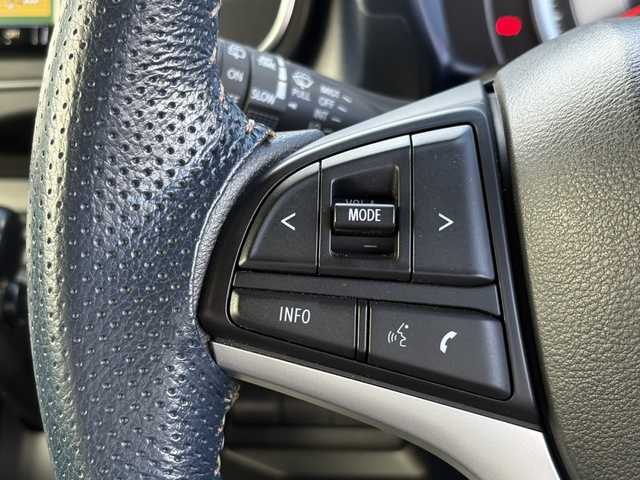 スズキ アルト ハイブリッドX 大分県 2022(令4)年 1.2万km ダスクブルーメタリック/ホワイト 純正メモリーナビ/アラウンドビューモニター/フルセグ/DVD/Bluetooth/ヘッドアップディスプレイ/デュアルカメラブレーキサポート/シートヒーター/純正LEDヘッドライト/オートライトコントロール/ビルトインETC/純正14インチアルミホイール/前後ドライブレコーダー/スマートキー/エンジンプッシュスタート