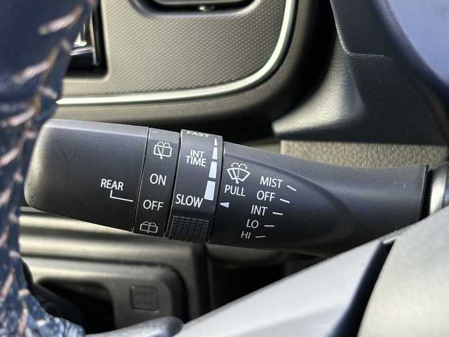 スズキ アルト ハイブリッドX 大分県 2022(令4)年 1.2万km ダスクブルーメタリック/ホワイト 純正メモリーナビ/アラウンドビューモニター/フルセグ/DVD/Bluetooth/ヘッドアップディスプレイ/デュアルカメラブレーキサポート/シートヒーター/純正LEDヘッドライト/オートライトコントロール/ビルトインETC/純正14インチアルミホイール/前後ドライブレコーダー/スマートキー/エンジンプッシュスタート