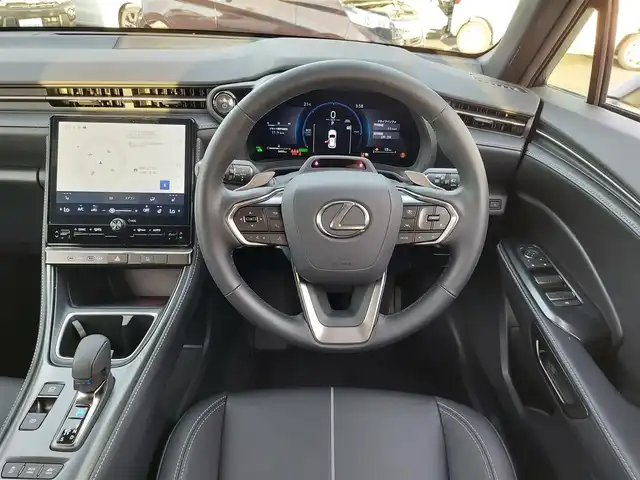 レクサス ＬＢＸ リラックス 東京都 2024(令6)年 0.4万km ブラックマイカ 純正８型ディスプレイ/(フルセグ/Bluetooth/)/アラウンドビューモニター/パワーバックドア/レーダークルーズコントロール/合皮レザーシート/D席パワーシート・メモリーシート/D/N席シートヒーター/ハンドルヒーター/クリアランスソナー/ブラインドスポットモニター/パドルシフト/ビルトインETC2.0/オートハイビーム