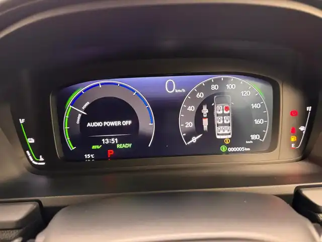 ホンダ ステップワゴン スパーダ eHEV 兵庫県 2025(令7)年 0.1千km クリスタルブラックパール ・登録済未使用車　/・純正メモリナビ　（LXM-247VFLi)/（CD/DVD/SD/Bluetooth/フルセグTV）　/・コーナーセンサー/・ＡＣＣ　/・ＬＫＡ/・ＰＣＳ/・ＢＳＭ　/・両側パワースライドドア　/・パワーバックドア　/・パドルシフト　/・シートヒーター/・ハーフレザーシート　/・ヘッドライトレベライザー/・ＬＥＤヘッドライト/・LEDフォグランプ/。スペアキー×１