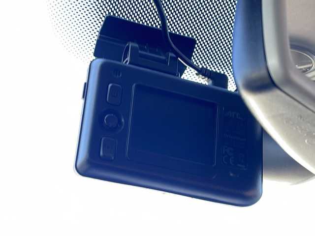 フォルクスワーゲン ゴルフ TSI コンフォートライン 徳島県 2011(平23)年 11.3万km 白 社外SD7型ナビ　AVN110M/（CD/ワンセグ/USB/AUX/ラジオ）/バックカメラ/ETC/ドライブレコーダー/純正16AW/キセノンヘッドライト/社外フロアマット/スペアキー/オートライト/電動格納ミラー/ドアバイザー/フォグライト/ダブルエアバック