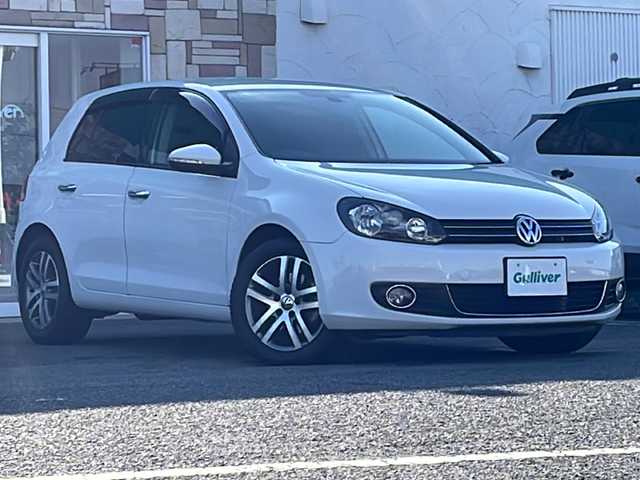 フォルクスワーゲン ゴルフ TSI コンフォートライン 徳島県 2011(平23)年 11.3万km 白 社外SD7型ナビ　AVN110M/（CD/ワンセグ/USB/AUX/ラジオ）/バックカメラ/ETC/ドライブレコーダー/純正16AW/キセノンヘッドライト/社外フロアマット/スペアキー/オートライト/電動格納ミラー/ドアバイザー/フォグライト/ダブルエアバック