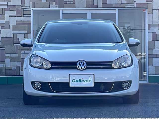 フォルクスワーゲン ゴルフ TSI コンフォートライン 徳島県 2011(平23)年 11.3万km 白 社外SD7型ナビ　AVN110M/（CD/ワンセグ/USB/AUX/ラジオ）/バックカメラ/ETC/ドライブレコーダー/純正16AW/キセノンヘッドライト/社外フロアマット/スペアキー/オートライト/電動格納ミラー/ドアバイザー/フォグライト/ダブルエアバック