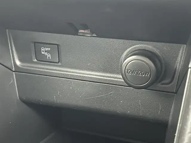 スバル フォレスター スタイルモダン 道央・札幌 2017(平29)年 6.8万km クリスタルブラックシリカ ・４WD/・ダイヤトーンサウンド７型ナビ/　CD/DVD/SD/BT/USB/フルセグTV/・バックカメラ/・ドライブレコーダー前方/・ビルトインETC/・アイサイト/　衝突被害軽減ブレーキ/　レーンキープアシスト/　先行車発進お知らせ/　後退速度リミッター/　スバルリヤビークルディテクション/　全車速追従式クルーズコントロール/・ブラインドスポットモニター/・アイドリングストップ/・X-MODE/・SI-DRIVE/・ヒルスタートアシスト/・オートライト/・LEDヘッドライト/・フォグランプ/・ミラーウィンカー/・ドアバイザー/・ヘッドランプウォッシャー/・ハーフレザーシート/・全席シートヒーター/・D+N席パワーシート/・プッシュスタート/・スマートキー/・スペアキー/・純正１７インチAW　