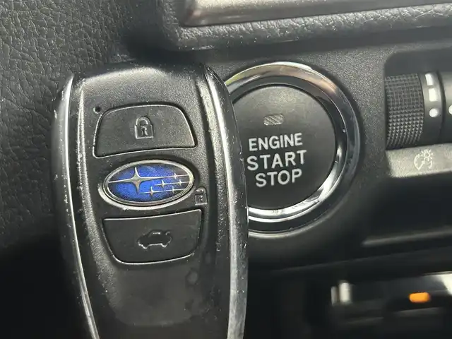 スバル フォレスター スタイルモダン 道央・札幌 2017(平29)年 6.8万km クリスタルブラックシリカ ・４WD/・ダイヤトーンサウンド７型ナビ/　CD/DVD/SD/BT/USB/フルセグTV/・バックカメラ/・ドライブレコーダー前方/・ビルトインETC/・アイサイト/　衝突被害軽減ブレーキ/　レーンキープアシスト/　先行車発進お知らせ/　後退速度リミッター/　スバルリヤビークルディテクション/　全車速追従式クルーズコントロール/・ブラインドスポットモニター/・アイドリングストップ/・X-MODE/・SI-DRIVE/・ヒルスタートアシスト/・オートライト/・LEDヘッドライト/・フォグランプ/・ミラーウィンカー/・ドアバイザー/・ヘッドランプウォッシャー/・ハーフレザーシート/・全席シートヒーター/・D+N席パワーシート/・プッシュスタート/・スマートキー/・スペアキー/・純正１７インチAW　