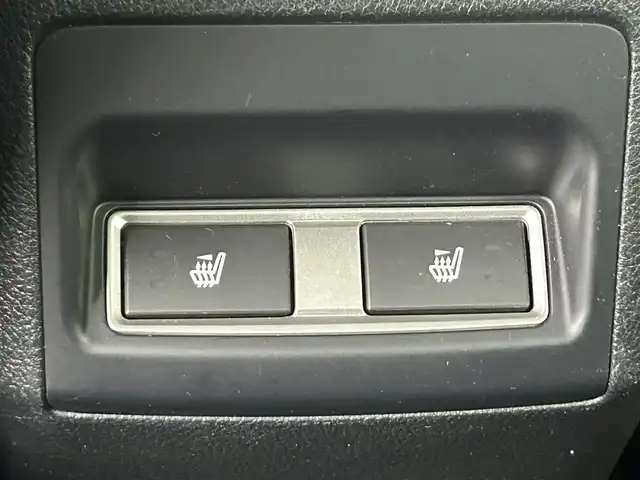 スバル フォレスター スタイルモダン 道央・札幌 2017(平29)年 6.8万km クリスタルブラックシリカ ・４WD/・ダイヤトーンサウンド７型ナビ/　CD/DVD/SD/BT/USB/フルセグTV/・バックカメラ/・ドライブレコーダー前方/・ビルトインETC/・アイサイト/　衝突被害軽減ブレーキ/　レーンキープアシスト/　先行車発進お知らせ/　後退速度リミッター/　スバルリヤビークルディテクション/　全車速追従式クルーズコントロール/・ブラインドスポットモニター/・アイドリングストップ/・X-MODE/・SI-DRIVE/・ヒルスタートアシスト/・オートライト/・LEDヘッドライト/・フォグランプ/・ミラーウィンカー/・ドアバイザー/・ヘッドランプウォッシャー/・ハーフレザーシート/・全席シートヒーター/・D+N席パワーシート/・プッシュスタート/・スマートキー/・スペアキー/・純正１７インチAW　