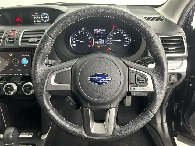 スバル フォレスター スタイルモダン 道央・札幌 2017(平29)年 6.8万km クリスタルブラックシリカ ・４WD/・ダイヤトーンサウンド７型ナビ/　CD/DVD/SD/BT/USB/フルセグTV/・バックカメラ/・ドライブレコーダー前方/・ビルトインETC/・アイサイト/　衝突被害軽減ブレーキ/　レーンキープアシスト/　先行車発進お知らせ/　後退速度リミッター/　スバルリヤビークルディテクション/　全車速追従式クルーズコントロール/・ブラインドスポットモニター/・アイドリングストップ/・X-MODE/・SI-DRIVE/・ヒルスタートアシスト/・オートライト/・LEDヘッドライト/・フォグランプ/・ミラーウィンカー/・ドアバイザー/・ヘッドランプウォッシャー/・ハーフレザーシート/・全席シートヒーター/・D+N席パワーシート/・プッシュスタート/・スマートキー/・スペアキー/・純正１７インチAW　