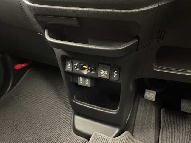 ホンダ Ｎ ＷＧＮ カスタムGターボSSブラックスタイルP 大分県 2019(平31)年 4.3万km プラチナホワイトパール 純正ナビ（フルセグＴＶ／ＤＶＤ／）　/バックカメラ　/シートヒーター　/パドルシフト　/クルーズコントロール　/電動格納ミラー　/パワーウィンドウ　/純正フロアマット　/スマートキー　/アルミホイール