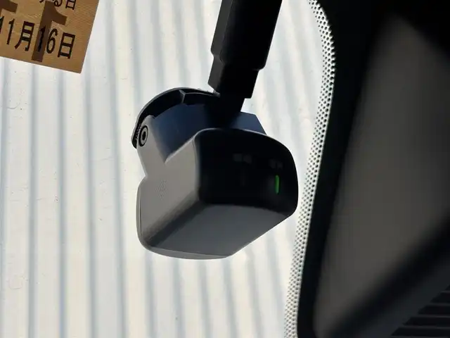 日産 ルークス オーテック 滋賀県 2022(令4)年 0.3万km フローズンバニラパール ワンオーナー/９型純正ナビ/・Bluetooth/フルセグ/HDMI/アラウンドビューモニター/ステアリングリモコン/ETC/前後ドライブレコーダー/片側パワースライドドア/ハーフレザーシート/LEDオートライト/フォグライト/エマージェンシーブレーキ/先行車発進お知らせ/車線逸脱警報装置/ふらつき検知/スマートキー