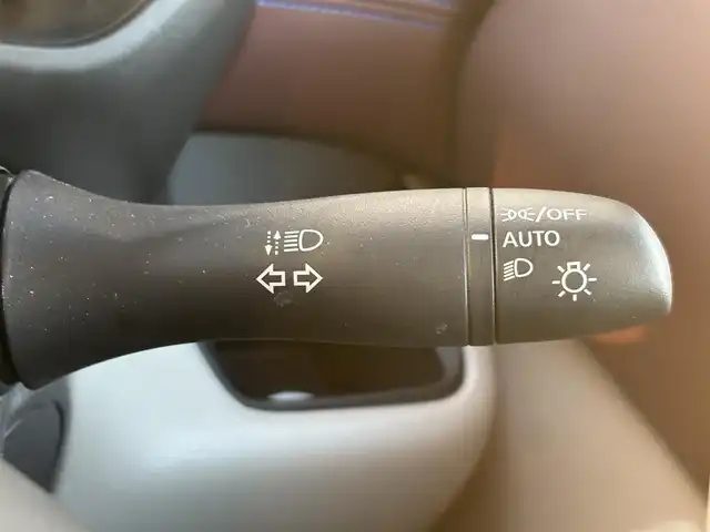 日産 ルークス オーテック 滋賀県 2022(令4)年 0.3万km フローズンバニラパール ワンオーナー/９型純正ナビ/・Bluetooth/フルセグ/HDMI/アラウンドビューモニター/ステアリングリモコン/ETC/前後ドライブレコーダー/片側パワースライドドア/ハーフレザーシート/LEDオートライト/フォグライト/エマージェンシーブレーキ/先行車発進お知らせ/車線逸脱警報装置/ふらつき検知/スマートキー