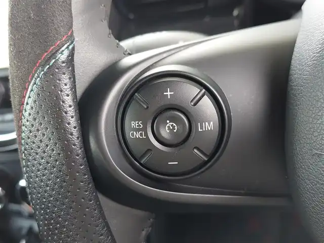 ＭＩＮＩ ミニ クラブマン クーパー S 東京都 2016(平28)年 1.9万km ブレイジングレッドメタリック 純正ナビ/ETC/前後ドライブレコーダー ZDR 017/プッシュスタート/アイドリングストップ/クルーズコントロール/MTモード付きAT/レザー調シートカバー/LEDヘッドライト/オートライト/ドアバイザー/17インチ純正アルミホイール