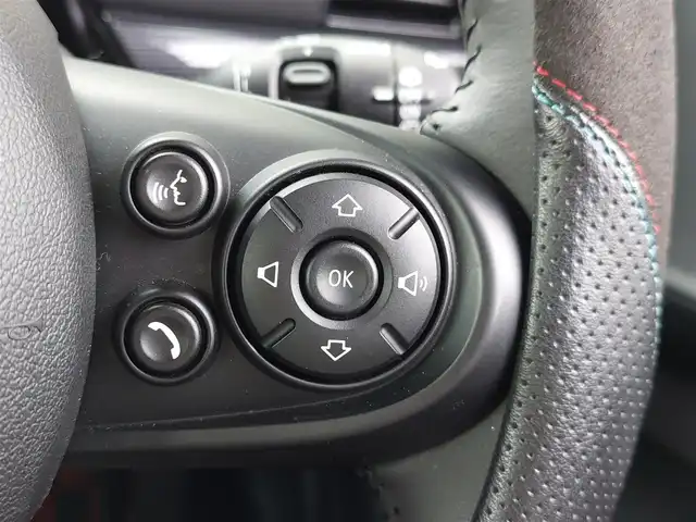 ＭＩＮＩ ミニ クラブマン クーパー S 東京都 2016(平28)年 1.9万km ブレイジングレッドメタリック 純正ナビ/ETC/前後ドライブレコーダー ZDR 017/プッシュスタート/アイドリングストップ/クルーズコントロール/MTモード付きAT/レザー調シートカバー/LEDヘッドライト/オートライト/ドアバイザー/17インチ純正アルミホイール