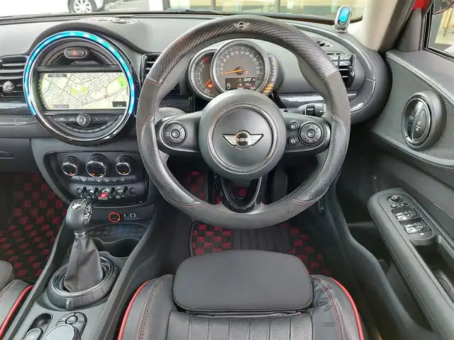 ＭＩＮＩ ミニ クラブマン クーパー S 東京都 2016(平28)年 1.9万km ブレイジングレッドメタリック 純正ナビ/ETC/前後ドライブレコーダー ZDR 017/プッシュスタート/アイドリングストップ/クルーズコントロール/MTモード付きAT/レザー調シートカバー/LEDヘッドライト/オートライト/ドアバイザー/17インチ純正アルミホイール