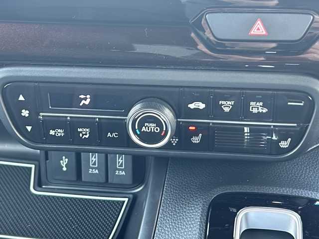 ホンダ Ｎ ＢＯＸ カスタム L ターボ 岡山県 2022(令4)年 2.4万km プラチナホワイトパール 純正8インチナビ/（AM.FM.BT.CD.DVD.TV）/ホンダセンシング/・衝突軽減ブレーキ/・レーンキープアシスト/・アダプティブクルーズコントロール/・オートマチックハイビーム/ハーフレザー/シートヒーター/両側パワースライドドア/コーナーセンサー/電子パーキングアシスト/ビルトインETC/USB入力端子