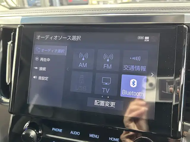 トヨタ アルファード S Cパッケージ 大阪府 2023(令5)年 1.4万km ホワイトパールクリスタルシャイン サンルーフ　黒革シート　三眼ＬＥＤ　純正ＤオーディオＴＶ　デジタルインナーミラー　パワーシート／ヒーター／エアコン　電動リアゲート　ハンドルヒーター　衝突軽減　レーダーＣ　ＢＳＭ　100V電源