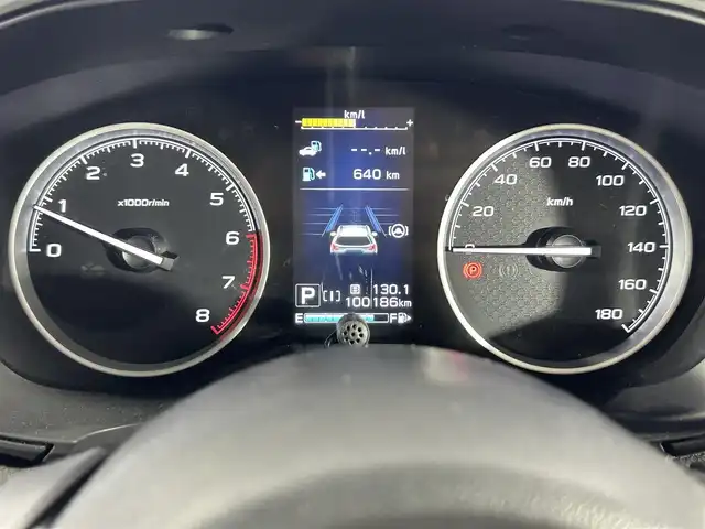 スバル フォレスター ツーリング 佐賀県 2018(平30)年 10.1万km ダークグレーメタリック 純正ナビ/（ＡＭ/ＦＭ/CD/DVD/Bluetooth/フルセグTV）/バックカメラ/ETC/オートエアコン/クルーズコントロール(追従あり)/衝突被害軽減システム/パワーシート/シートメモリ/ステアリングヒーター/シートヒーター/電子パーキングブレーキ/オートブレーキホールド/LEDヘッドライト/盗難防止装置/横滑り防止装置/オートライト/スマートキー/プッシュスタート/USB入力端子/純正フロアマット/純正17インチアルミホイール/ルーフキャリア