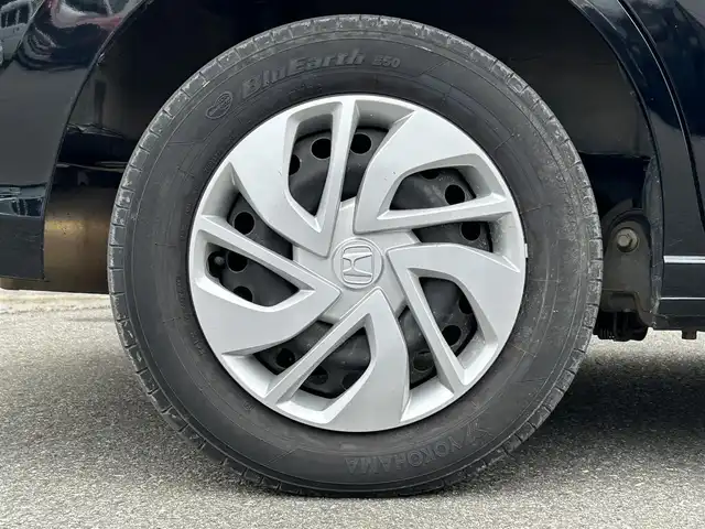 ホンダ フリード G ホンダセンシング 山形県 2020(令2)年 4万km クリスタルブラックパール 禁煙車/4WD/社外メモリーナビ/・フルセグTV/AM/FM/DVD/Bluetooth/アダプティブクルーズコントロール/アイドリングストップ/レーンキープアシスト/標識認識機能/先行車発進お知らせ/衝突被害軽減ブレーキ/横滑り防止装置/盗難防止装置/LEDヘッドライト/オートライト/両側パワースライドドア/バックカメラ/シートヒーター/純正フロアマット/ETC/保証書/取扱説明書