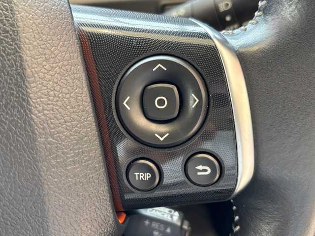 トヨタ シエンタ G 埼玉県 2017(平29)年 3.6万km エアーイエロー 純正ＳＤナビ　/両側電動ドア　/ＴＲＤエアロ　/禁煙車　/Ｂｌｕｅｔｏｏｔｈ　/７人乗り　/衝突軽減　/レーンキープ　/ＬＥＤヘッドライト　/バックカメラ　/フルセグＴＶ　/スペアキー有り