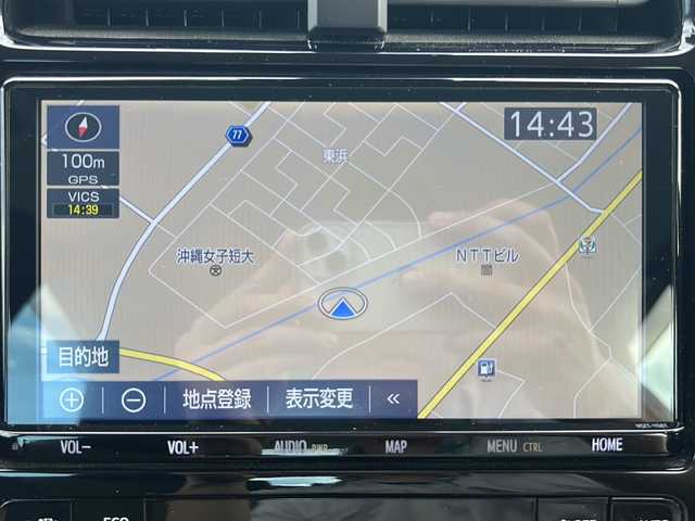 トヨタ プリウス S ツーリングセレクション 沖縄県 2019(令1)年 4.1万km ホワイトパールクリスタルシャイン ワンオーナー/純正９型ナビ/（ＡＭ／ＦＭ／ＣＤ／ＤＶＤ／ＢＴ）/フルセグＴＶ/バックモニター/トヨタセーフティーセンス/クルコン/シートヒーター/オートライト/ＥＴＣ/純正１７ＡＷ/スマートキー/ドラレコ/純正フロアマット