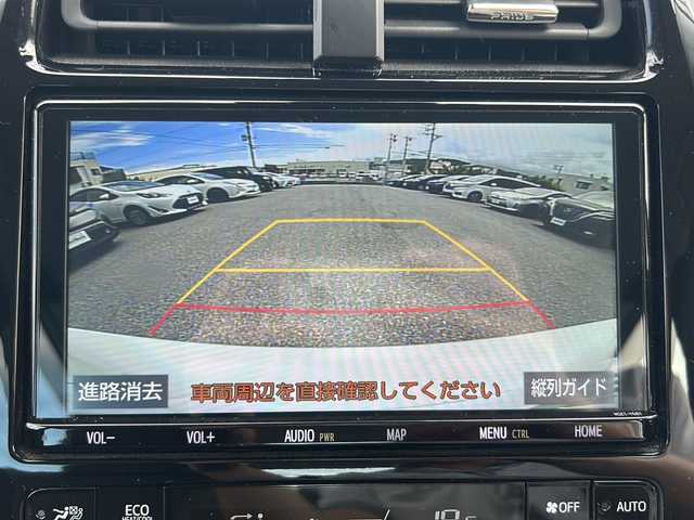 トヨタ プリウス S ツーリングセレクション 沖縄県 2019(令1)年 4.1万km ホワイトパールクリスタルシャイン ワンオーナー/純正９型ナビ/（ＡＭ／ＦＭ／ＣＤ／ＤＶＤ／ＢＴ）/フルセグＴＶ/バックモニター/トヨタセーフティーセンス/クルコン/シートヒーター/オートライト/ＥＴＣ/純正１７ＡＷ/スマートキー/ドラレコ/純正フロアマット
