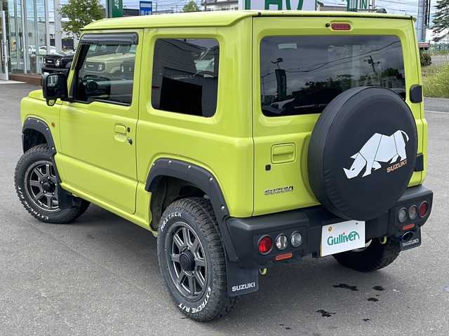スズキ ジムニー XL 道東・釧路十勝 2024(令6)年 0.6万km キネティックイエロー ワンオーナー/4WD/社外ナビ/　（AM/FM/CD/DVD/BT/TV）/夏タイヤ積込/純正１６インチAW/ビルトインETC/シートヒーター/純正フロアマット/ドアバイザー/バンパーガード/マッドガード/オーバーフェンダー/ABS/横滑り防止/レーンキープアシスト/盗難防止装置/オートライト/コーナーセンサー/ダウンヒルアシストコントロール/アイドリングストップ/スマートキー