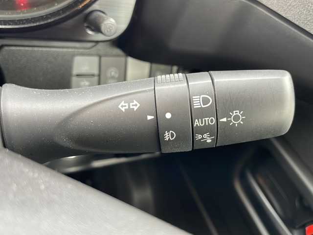スズキ ジムニー XL 道東・釧路十勝 2024(令6)年 0.6万km キネティックイエロー ワンオーナー/4WD/社外ナビ/　（AM/FM/CD/DVD/BT/TV）/夏タイヤ積込/純正１６インチAW/ビルトインETC/シートヒーター/純正フロアマット/ドアバイザー/バンパーガード/マッドガード/オーバーフェンダー/ABS/横滑り防止/レーンキープアシスト/盗難防止装置/オートライト/コーナーセンサー/ダウンヒルアシストコントロール/アイドリングストップ/スマートキー
