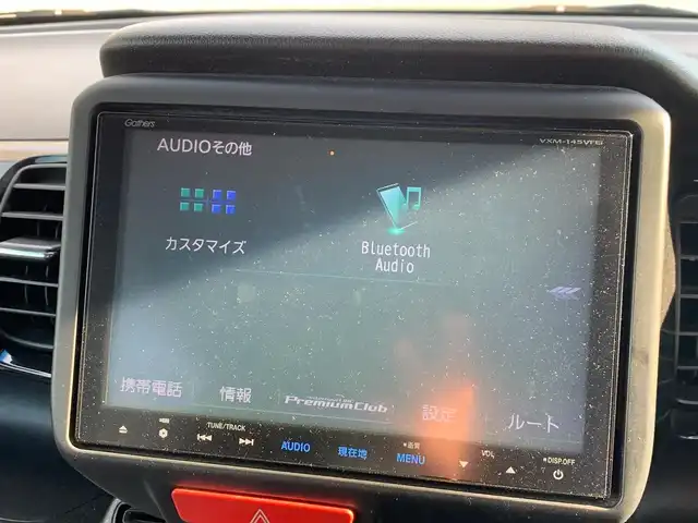 ホンダ Ｎ ＢＯＸ カスタム SSパッケージ 福井県 2014(平26)年 5.7万km プレミアムホワイトパール (株)IDOMが運営する【じしゃロン福井店】の自社ローン専用車両になりますこちらは現金またはオートローンご利用時の価格です。自社ローンご希望の方は別途その旨お申付け下さい/純正8インチナビ/フルセグTV・DVD・BT/バックカメラ/ステアリングスイッチ/両側パワースライドドア/スマートキー/HID/ETC/衝突軽減ブレーキCTBA