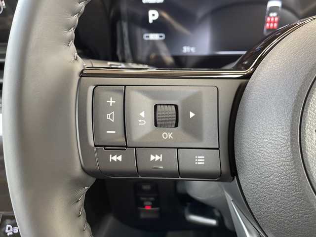 日産 セレナ e－パワー ハイウェイスター V 静岡県 2025(令7)年 0.1千km プリズムホワイト 純正メモリナビ/・フルセグＴＶ/・Bluetooth/・USB/・AM/・FM/主要装備/・両側パワスラ/・ハンズフリー機能/・置くだけ充電/・プロパイロット/・衝突軽減/・レーンキープ/・追従クルコン/・コーナーセンサー前後/・BSM/・ビルトインＥＴＣ2.0/・純正ドラレコ/・デジタルインナーミラー/・電動パーキングブレーキ/・オートホールド/・LEDヘッドライト/・オートハイビーム/・フォグランプ