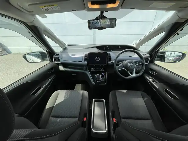 日産 セレナ e－パワー ハイウェイスター V 千葉県 2021(令3)年 4万km ブリリアントホワイトパール 2トーン プロパイロット/　衝突軽減ブレーキ/レーンキープアシスト/　レーダークルーズコントロール/オートハイビーム/　クリアランスソナー/ブラインドスポットモニター/純正１０インチナビ【MM-520D】/　フルセグ/BT/BD/DVD/CD/USB/MSV/アラウンドビューモニター/ステアリングスイッチ/デジタルインナーミラー/ＥＴＣ/両側パワースライドドア/ハンズフリーパワースライドドア/前席シートヒーター/ステアリングヒーター/LEDヘッドライト/オートライト/フォグライト/電動パーキングブレーキ/ブレーキホールド/スマートキー/プッシュスタート/フロアマット/サイドバイザー/純正15インチAW/社外ホイールスタットレスタイヤ付