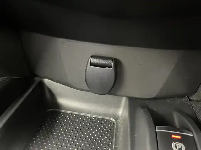 日産 エクストレイル ハイブリッド 20Xi 富山県 2018(平30)年 3.6万km ダイヤモンドブラック 純正ナビ（AM/FM/DVD/BT/フルセグ）/全方位カメラ/ドライブレコーダー/ETC/レザーシート/デジタルインナーミラー/オートホールド付電子パーキング/衝突被害軽減システム/レーダークルーズコントロール/レーンキープアシスト/コーナーセンサー/横滑り防止装置/アイドリングストップ/純正アルミホイール/純正フロアマット/オートLEDライト/革巻きステアリング/ステアリングスイッチ/スマートキー/スペアキー