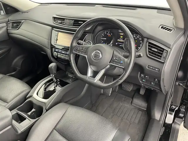 日産 エクストレイル ハイブリッド 20Xi 富山県 2018(平30)年 3.6万km ダイヤモンドブラック 純正ナビ（AM/FM/DVD/BT/フルセグ）/全方位カメラ/ドライブレコーダー/ETC/レザーシート/デジタルインナーミラー/オートホールド付電子パーキング/衝突被害軽減システム/レーダークルーズコントロール/レーンキープアシスト/コーナーセンサー/横滑り防止装置/アイドリングストップ/純正アルミホイール/純正フロアマット/オートLEDライト/革巻きステアリング/ステアリングスイッチ/スマートキー/スペアキー