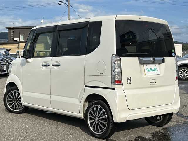 ホンダ Ｎ ＢＯＸ G SSパッケージ 秋田県 2015(平27)年 7.4万km プレミアムホワイトパールⅡ 社外SDナビ/社外CD、DVD、BT、フルセグ/バックカメラ/純正15インチアルミ/４WD/ETC/スペアキー