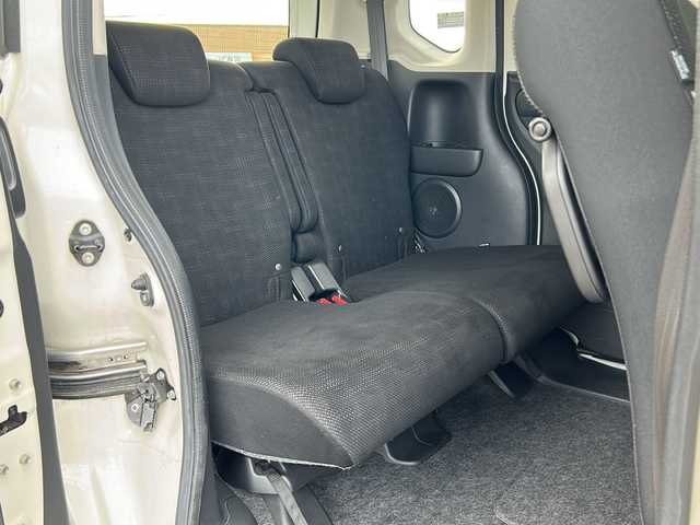 ホンダ Ｎ ＢＯＸ G SSパッケージ 秋田県 2015(平27)年 7.4万km プレミアムホワイトパールⅡ 社外SDナビ/社外CD、DVD、BT、フルセグ/バックカメラ/純正15インチアルミ/４WD/ETC/スペアキー