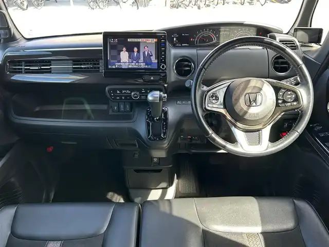 ホンダ Ｎ ＢＯＸ カスタム G L ターボ ホンダセンシング 愛知県 2019(平31)年 5.5万km プラチナホワイトパール ワンオーナー 禁煙車リモコンエンジンスターター/両側パワースライドドア/純正ナビ/フルセグテレビ/バックカメラ/クルコン/Bluetooth/純正アルミホイール/プッシュスタート/ビルトインETC/CMBS/LKAS/ハーフレザーシート/コーナーセンサー/パドルシフト/ドラレコ/オートライト/取説、保証書、スペアキー