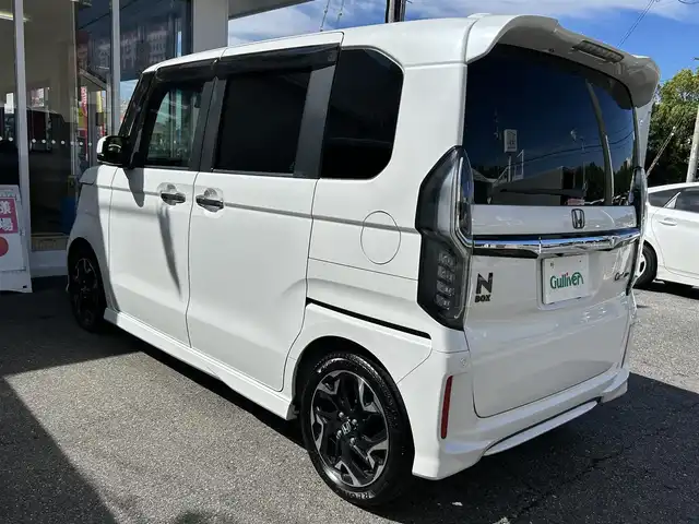 ホンダ Ｎ ＢＯＸ カスタム G L ターボ ホンダセンシング 愛知県 2019(平31)年 5.5万km プラチナホワイトパール ワンオーナー 禁煙車リモコンエンジンスターター/両側パワースライドドア/純正ナビ/フルセグテレビ/バックカメラ/クルコン/Bluetooth/純正アルミホイール/プッシュスタート/ビルトインETC/CMBS/LKAS/ハーフレザーシート/コーナーセンサー/パドルシフト/ドラレコ/オートライト/取説、保証書、スペアキー