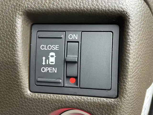 ホンダ Ｎ ＢＯＸ L 群馬県 2023(令5)年 1.5万km クリスタルブラックパール ケンウッドナビ/シートヒーター/ETC/バックカメラ/片側パワースライドドア/レーダークルーズコントロール/コーナーセンサー/前後ドライブレコーダー/衝突被害軽減システム/プッシュスタート/スマートキー/純正フロアマット/横滑り防止装置/盗難防止装置/レーンキープアシスト/オートライト
