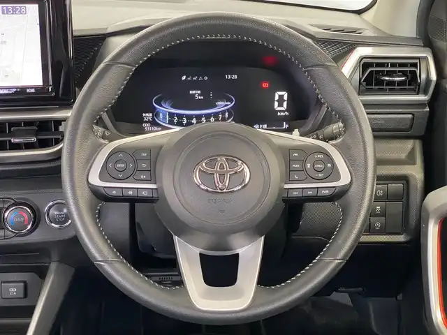 トヨタ ライズ Z 岐阜県 2020(令2)年 5.4万km ブラックマイカメタリック ブラインドスポットモニター　/ディーラー純正9インチSDナビ//Bluetooth/フルセグテレビ/CD/DVD　/全方位カメラ　/前後コーナーセンサー　/シーケンシャルウインカー　/純正17インチアルミホイール/ドアバイザー/保証書/取扱説明書/ナビ取扱説明書