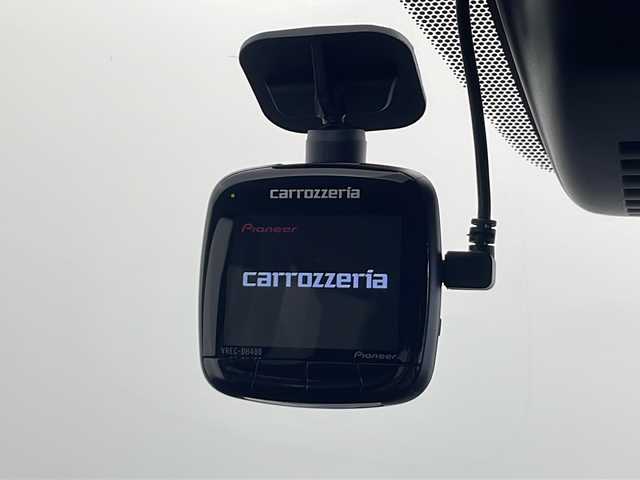 日産 ノート e－パワー メダリスト FOUR 秋田県 2019(平31)年 2.1万km ギャラクシーゴールド 4WD/社外メモリナビ　/フルセグTV/CD/DVD/Bluetooth/衝突被害軽減システム　/レーダークルーズコントロール　/レーンキープアシスト　/横滑り防止装置　/全方位カメラ　/前方ドラレコ　/前後コーナーセンサー/ＬＥＤヘッドライト　/デジタルインナーミラー　/純正アルミホイール/純正フロアマット