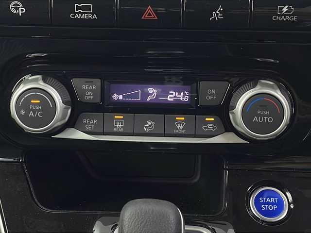 日産 セレナ e－パワー ハイウェイスター V 埼玉県 2020(令2)年 4.9万km ダイヤモンドブラック 純正ナビ/全方位カメラ/前方ドライブレコーダー/両側パワースライドドア/後席モニター/ビルトインETC/ブラインドスポットモニター/オートブレーキホールド/ステアリングリモコン/プッシュスタート/コーナーセンサー/衝突軽減ブレーキ/レーンキープアシスト/盗難防止装置/横滑り防止装置/プリクラッシュセーフティ/ロールサンシェード/純正フロアマット/オートライト/フロントフォグランプ/ウィンカーミラー/純正ドアバイザー/純正アルミホイール/フロント・サイドエアロ