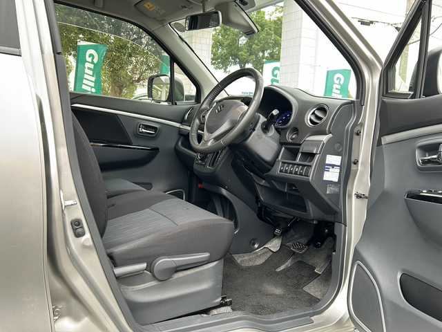 スズキ ワゴンＲ スティングレー X 兵庫県 2015(平27)年 6.4万km スチールシルバーM 保証書・取説・有/社外SDメモリナビ（FM/AM/フルセグテレビ//CD/DVD/USB/VTR/Bluetooth）/ETC/片側シートヒーター/バックカメラ/衝突被害軽減ブレーキ/車線逸脱防止支援システム/アイドリングストップ/プッシュスタート/スマートキー×2/純正フロアマット/純正ドアバイザー/純正14インチアルミホイール