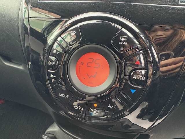 日産 ノート e－パワー X 大阪府 2017(平29)年 9.5万km ガンＭ 純正ナビ/フルセグ/アラウンドビューモニター/エマージェンシーブレーキ/車線逸脱警報/ソナー/LEDヘッドライト/ドライブレコーダー/ETC/純正アルミホイール/スマートキー×2