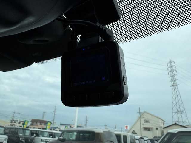 日産 ノート e－パワー X 大阪府 2017(平29)年 9.5万km ガンＭ 純正ナビ/フルセグ/アラウンドビューモニター/エマージェンシーブレーキ/車線逸脱警報/ソナー/LEDヘッドライト/ドライブレコーダー/ETC/純正アルミホイール/スマートキー×2